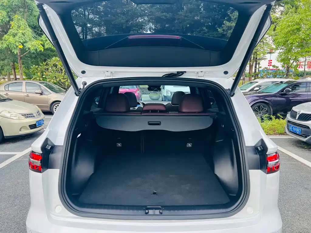 GEELY AUTOMOBILE XINGYUE L