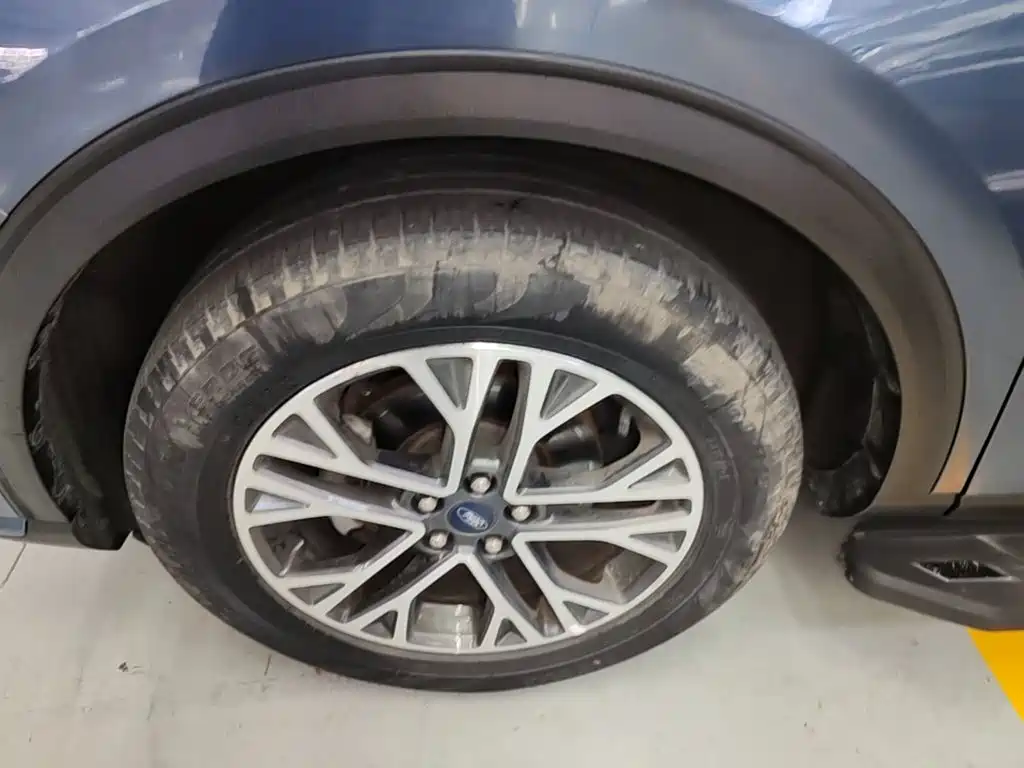 Ford Escape — миниатюра 23