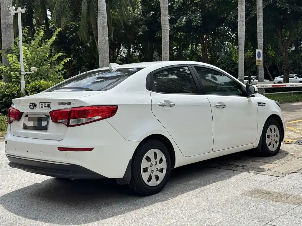 Kia K2 — миниатюра 9