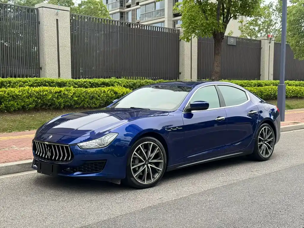 Купить Maserati Ghibli