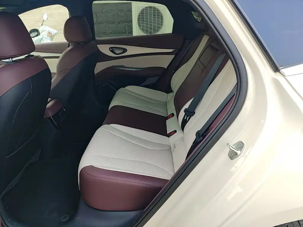 BYD Seal 07 DM-i — миниатюра 17