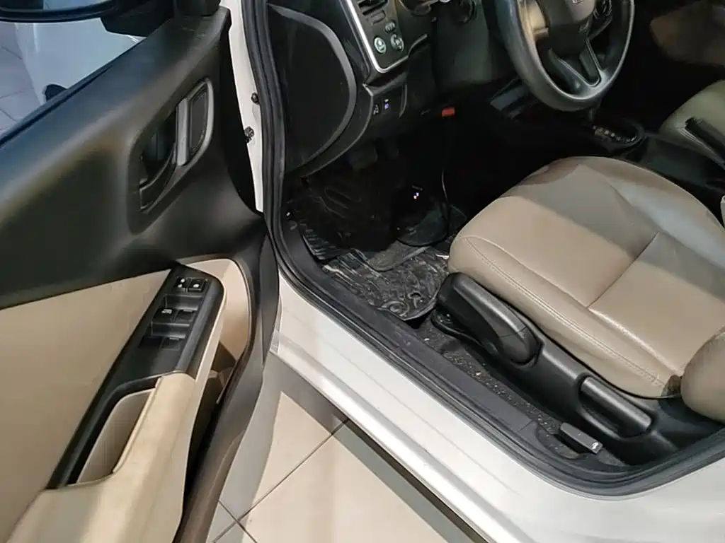 Honda City — миниатюра 16