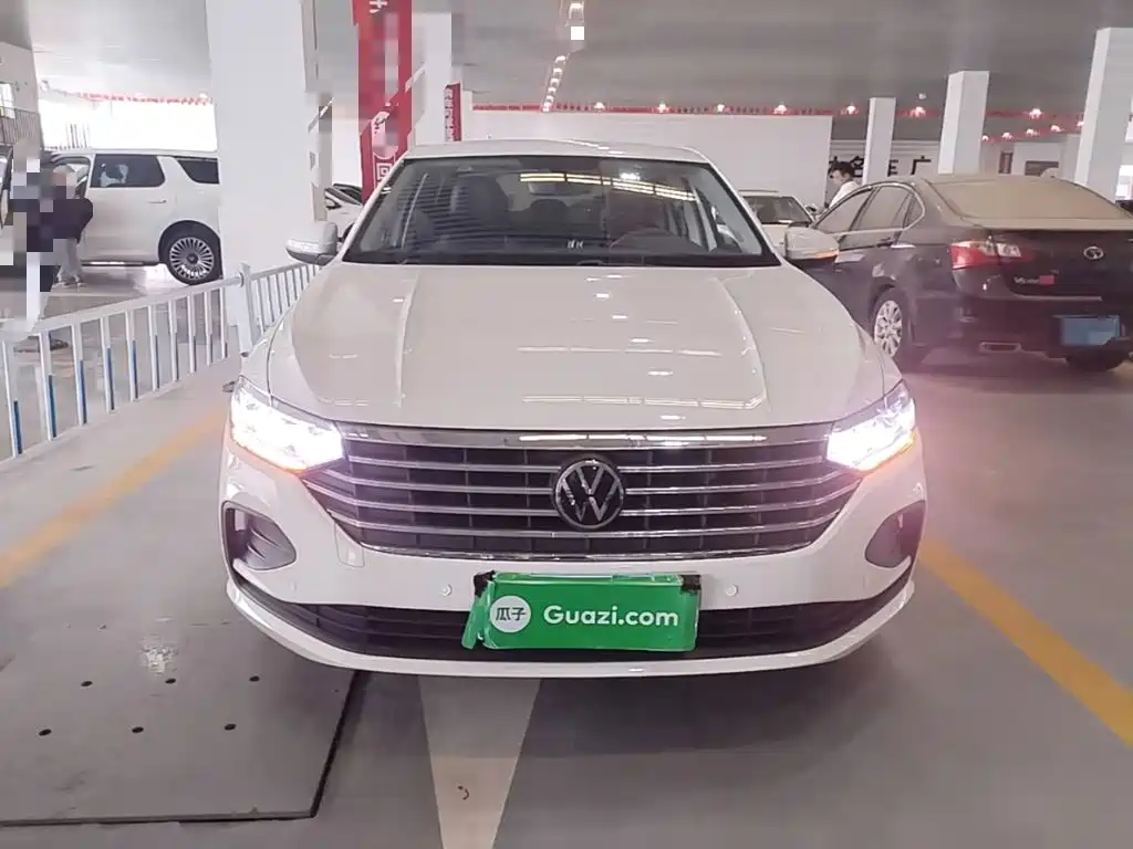 Volkswagen Lavida — миниатюра 3