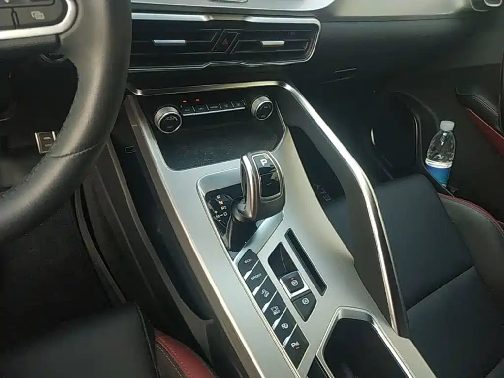 Geely Binyue — миниатюра 14
