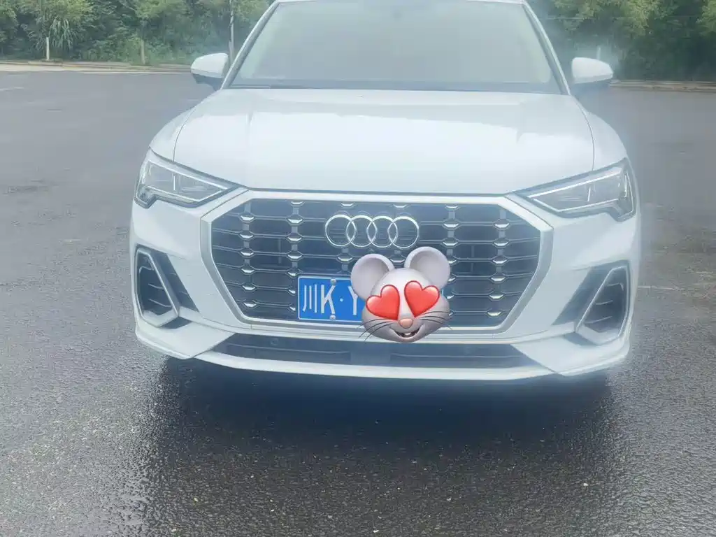 Купить Audi Q3