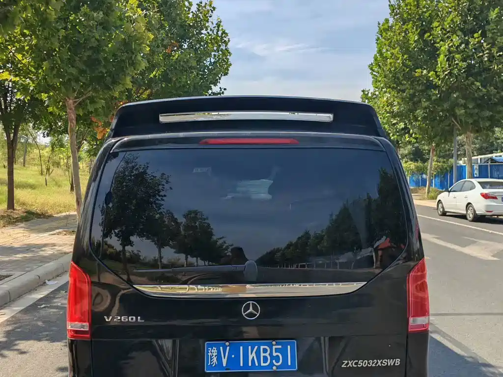 Mercedes-Benz V-Class — миниатюра 8