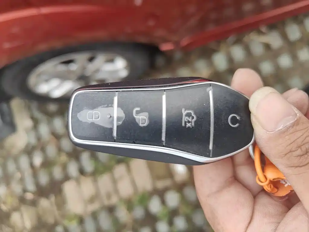 BYD PLUS New Energy — миниатюра 9