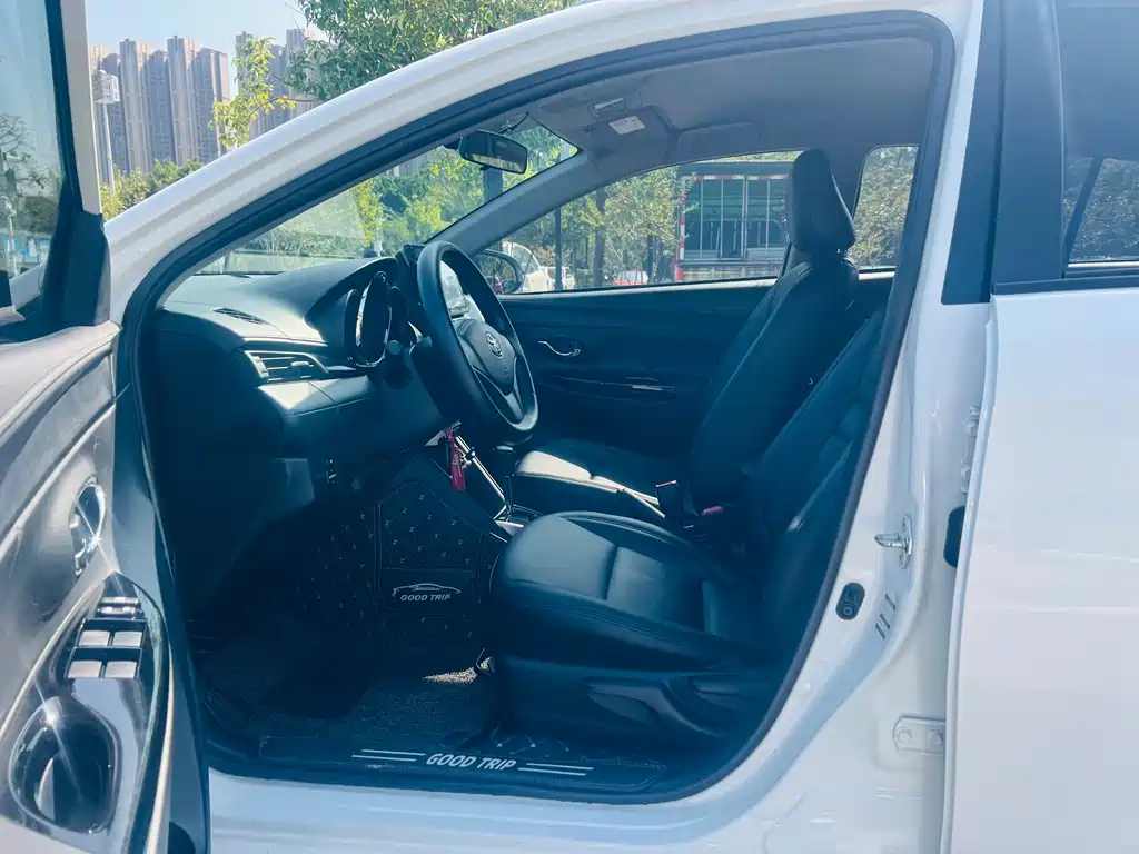 TOYOTA YARIS L ZHIXUAN