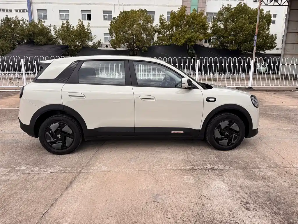 Chery QQ QQ3 EV — миниатюра 4