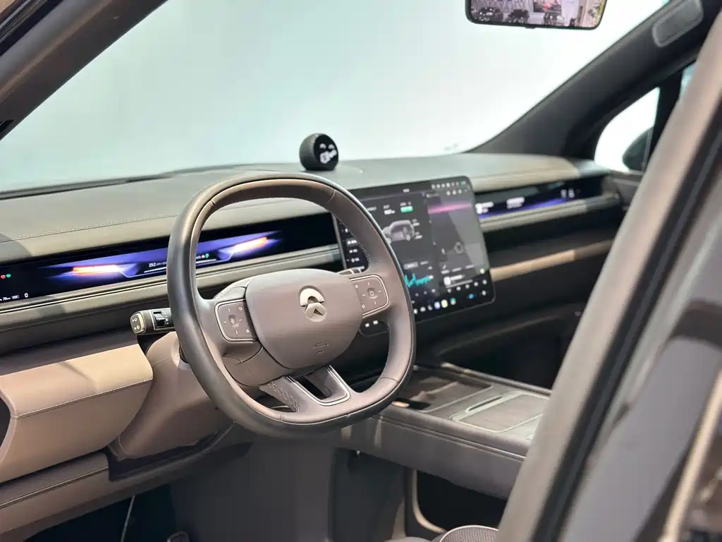 NIO ES8 — миниатюра 9
