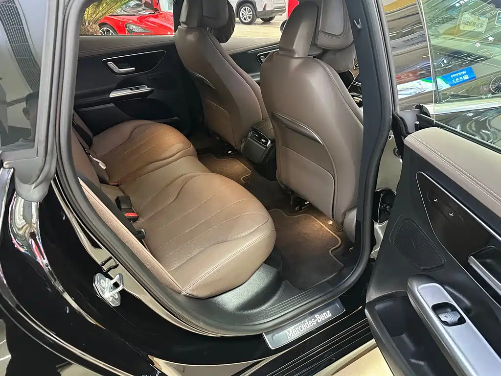 Mercedes-Benz EQE — миниатюра 7