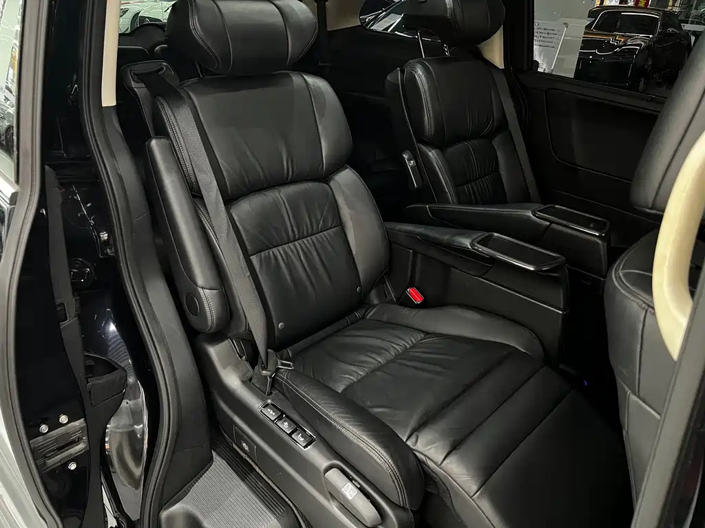Honda Odyssey — миниатюра 7