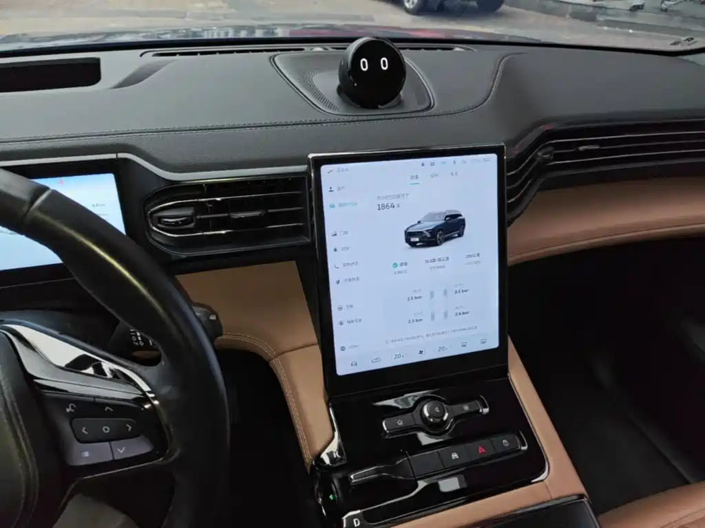 NIO ES8 — миниатюра 13