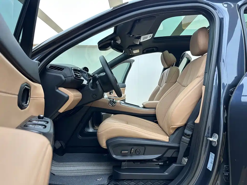 NIO ES8 — миниатюра 5