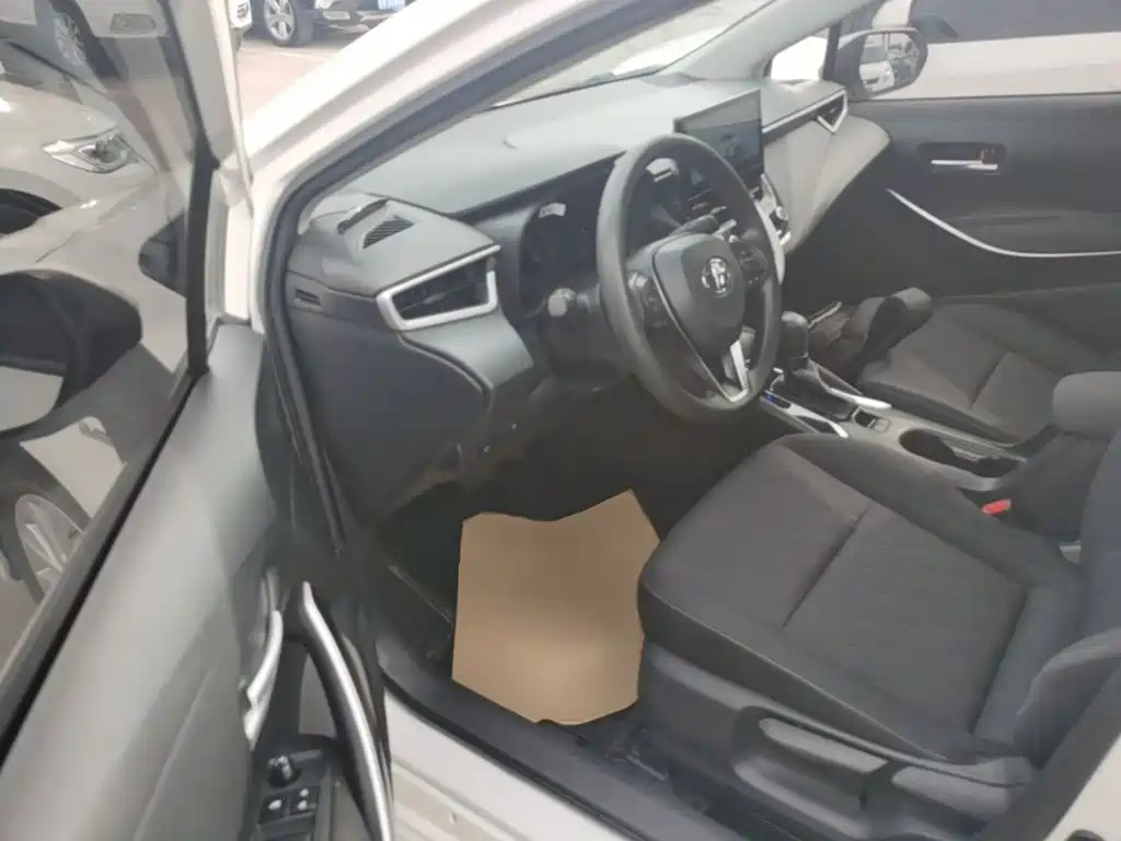Toyota Corolla — миниатюра 16