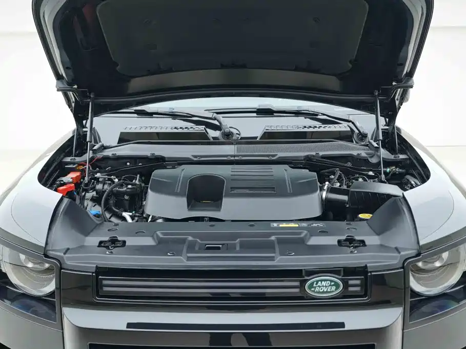 Land Rover Defender — миниатюра 6