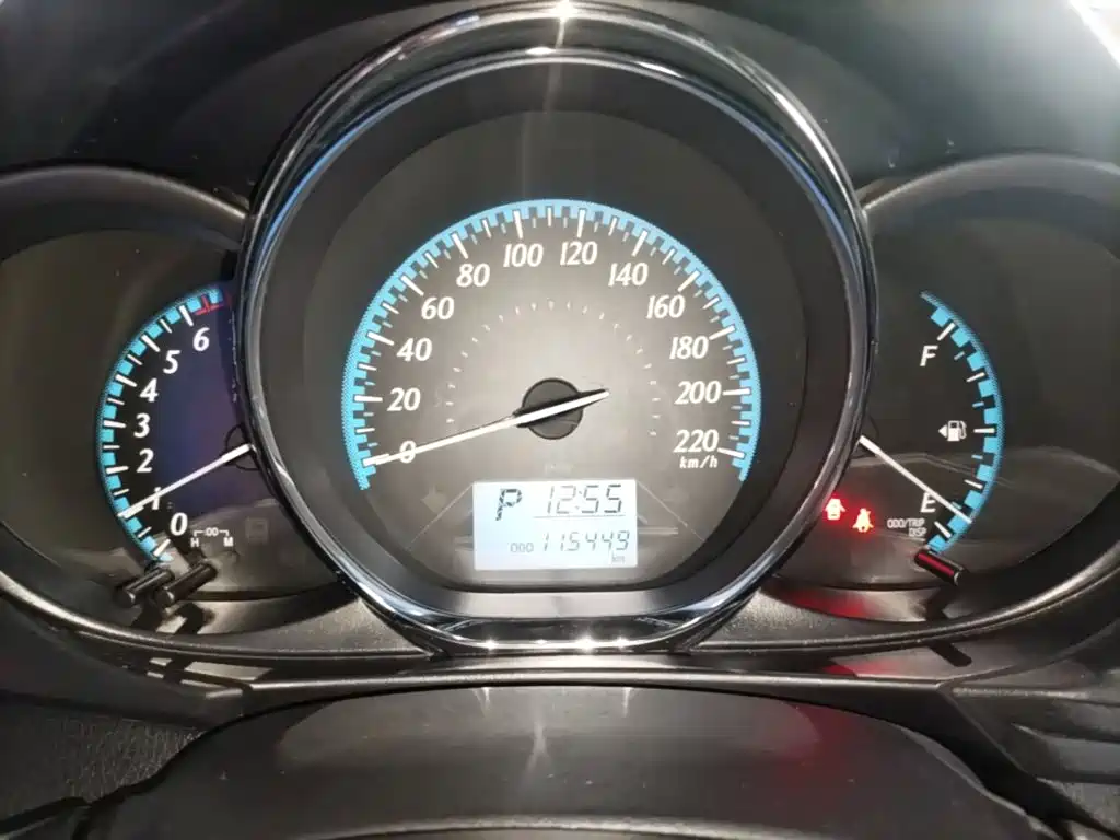 Toyota Yaris L — миниатюра 12