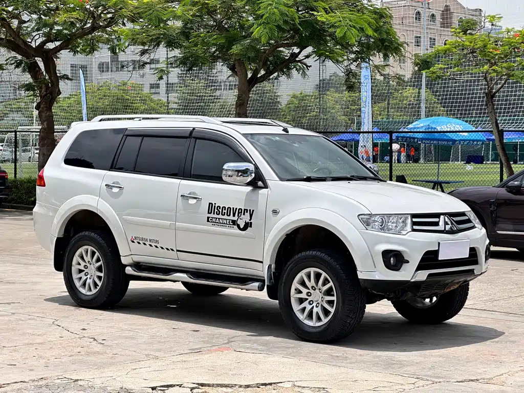 Mitsubishi Pajero Sport 2013 3.0L AT Flagship