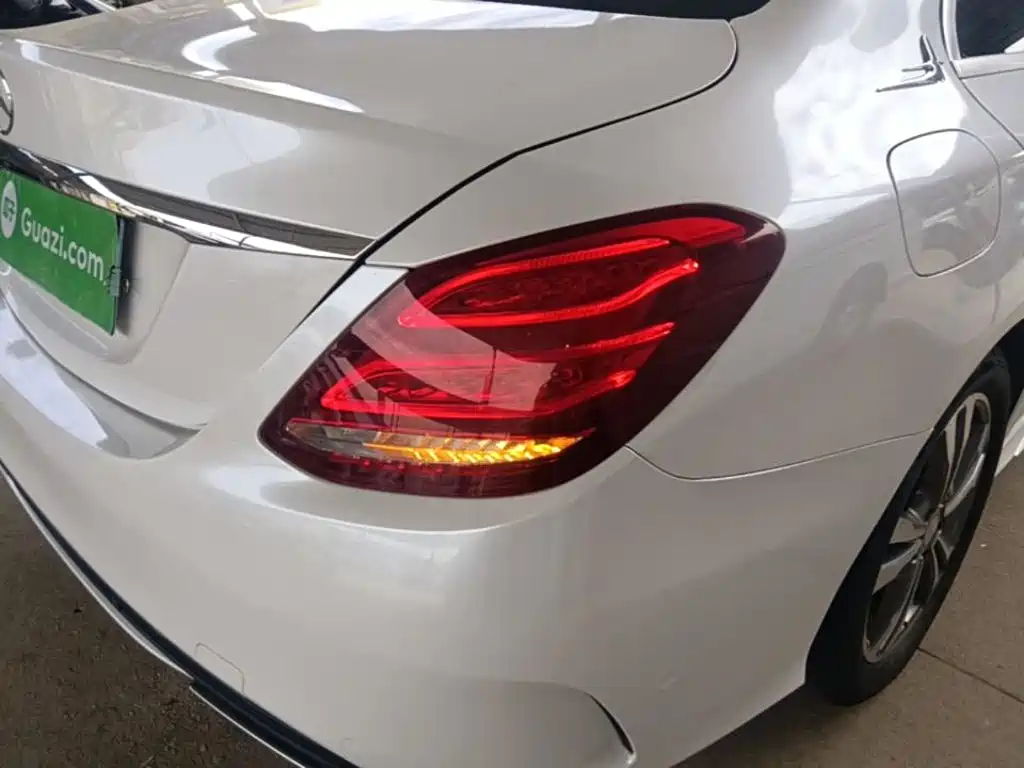 Mercedes-Benz C-Class — миниатюра 8