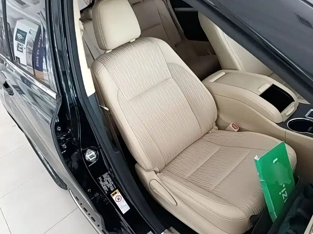 Toyota Highlander — миниатюра 25
