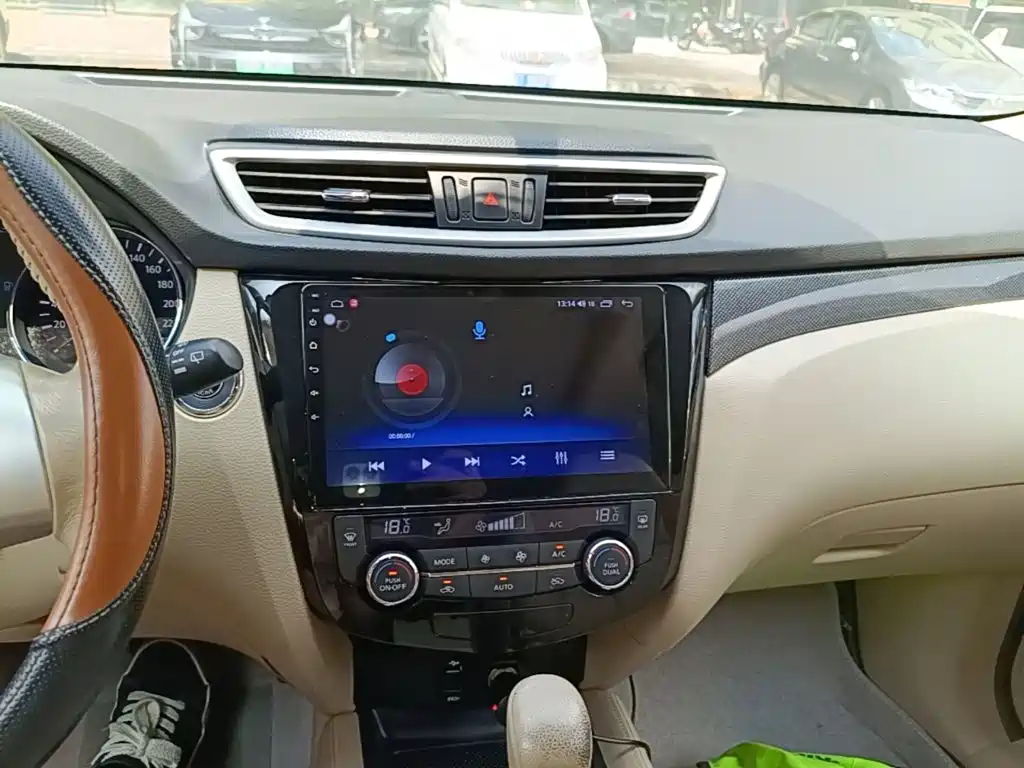 Nissan X-Trail — миниатюра 13