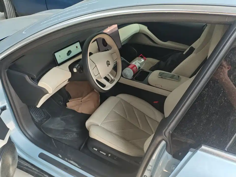 NIO ET5T — миниатюра 2