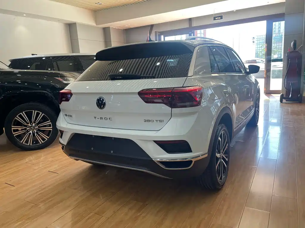 Volkswagen T-Roc — миниатюра 9