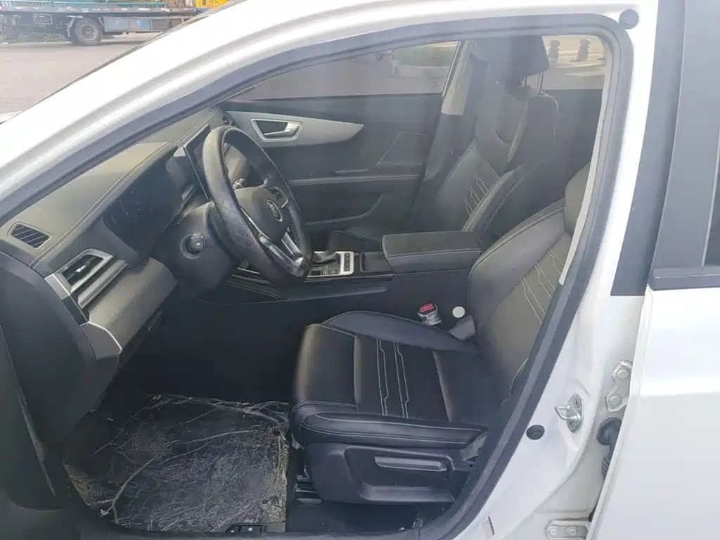BYD Qin — миниатюра 15