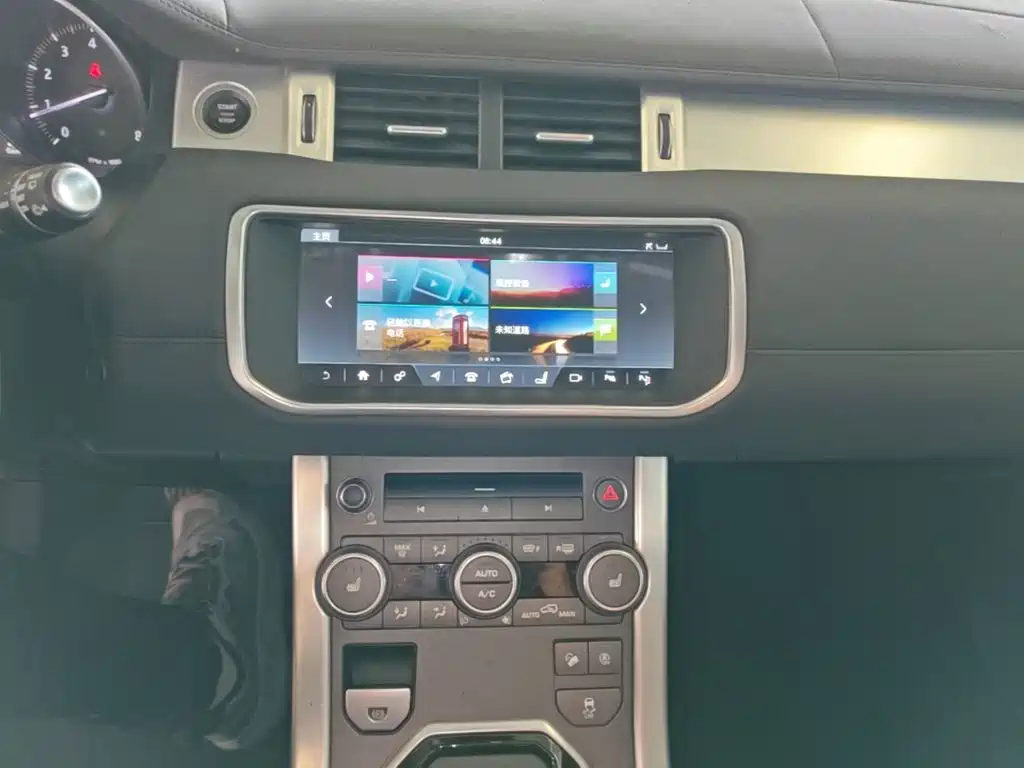 Land Rover Evoque — миниатюра 13
