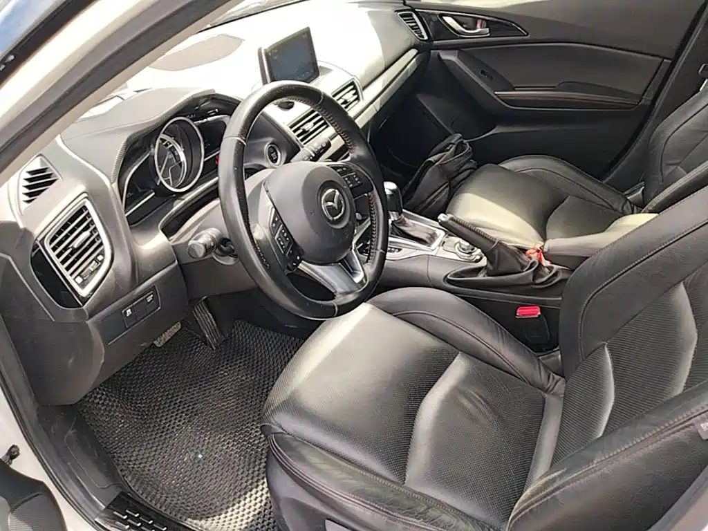 Mazda 3 Axela — миниатюра 15