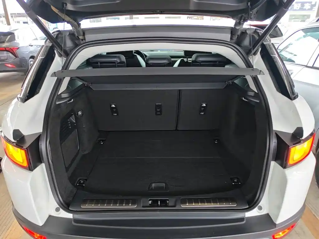 Land Rover Evoque — миниатюра 19