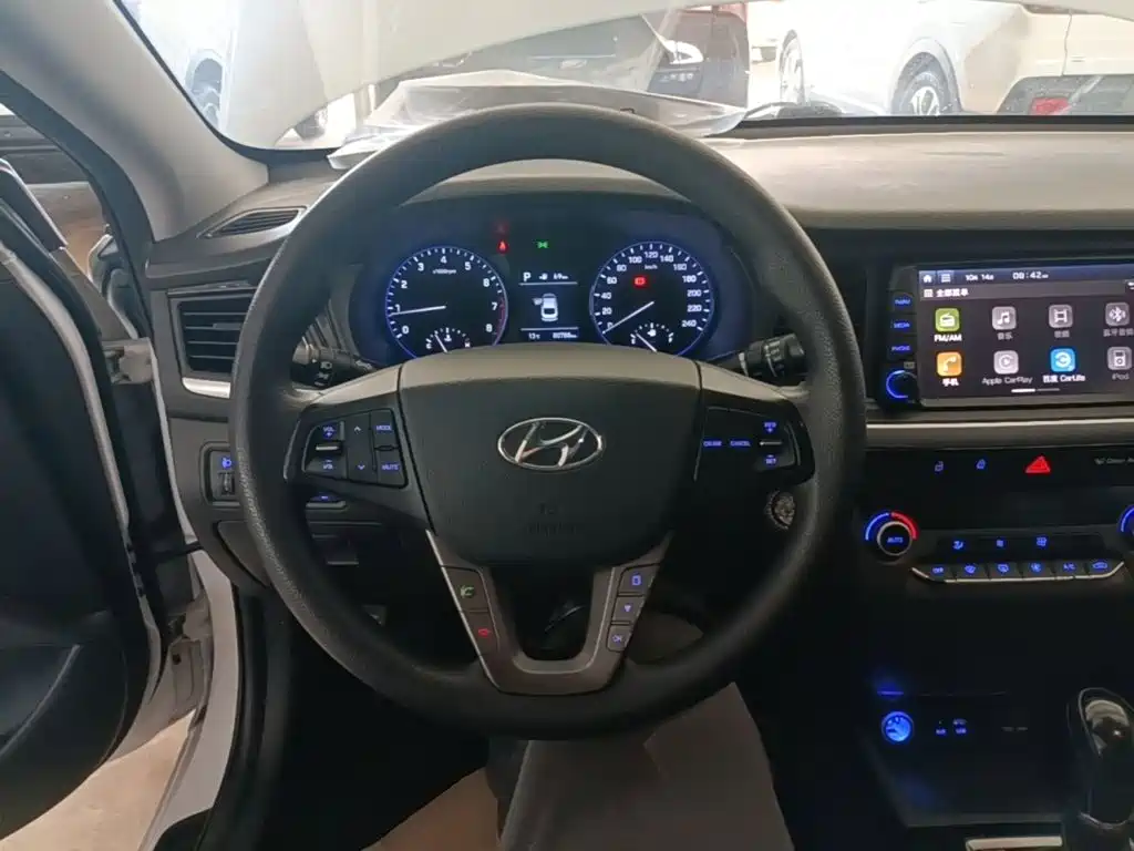 Hyundai Mistra — миниатюра 11