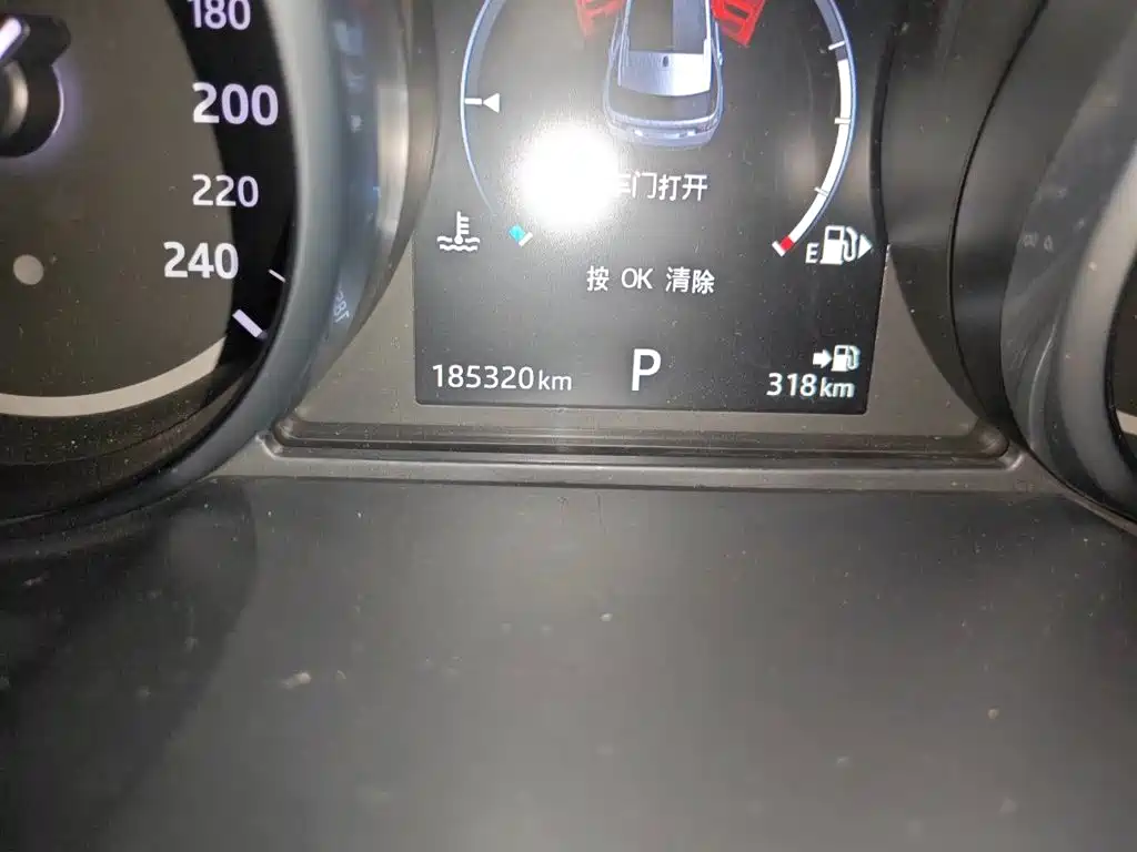 Land Rover Discovery Sport — миниатюра 13
