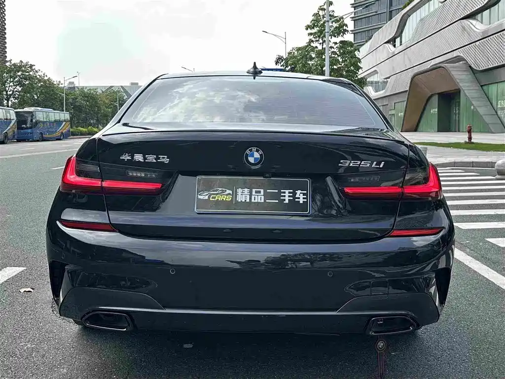 BMW 3 Series — миниатюра 8