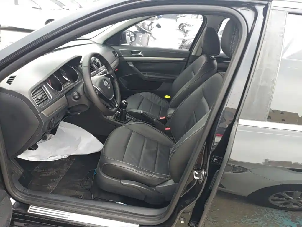 Volkswagen Lavida — миниатюра 15