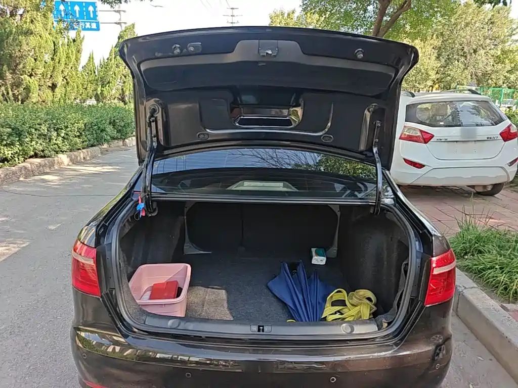 Volkswagen Lavida — миниатюра 19