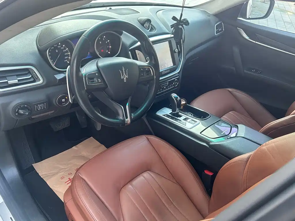 Maserati Ghibli — миниатюра 15