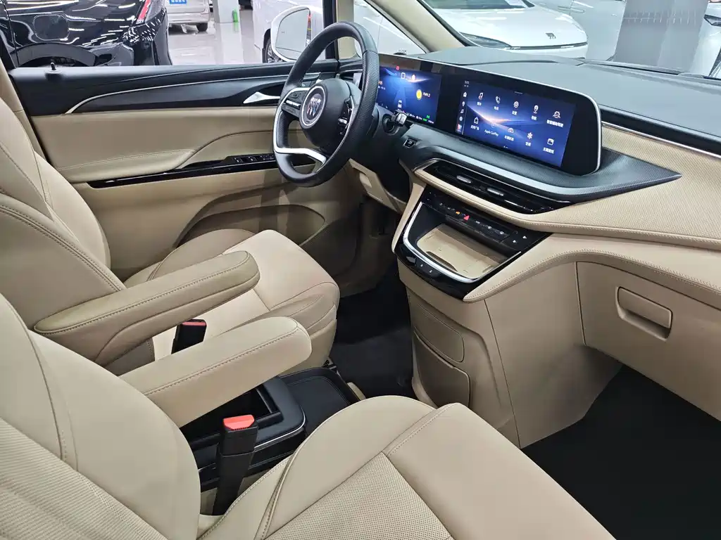 Buick GL8 Hybrid — миниатюра 10