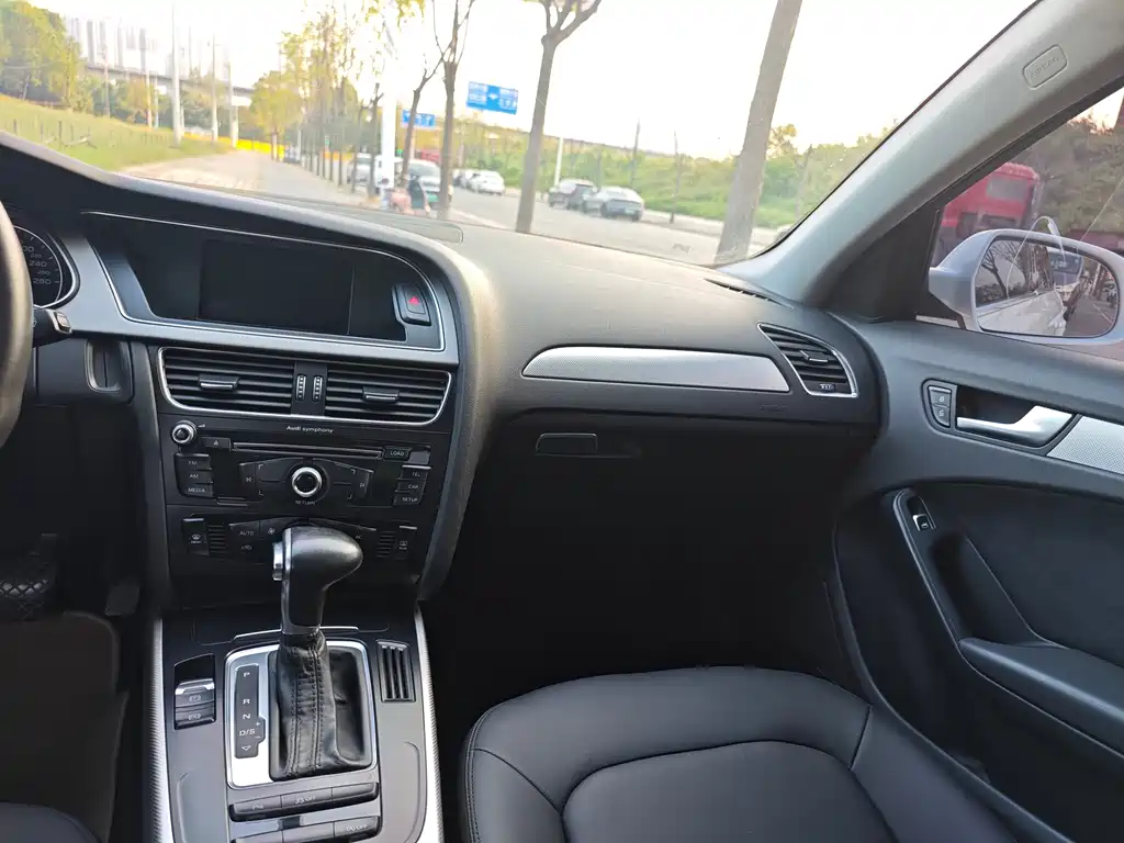 Audi A4L — миниатюра 13
