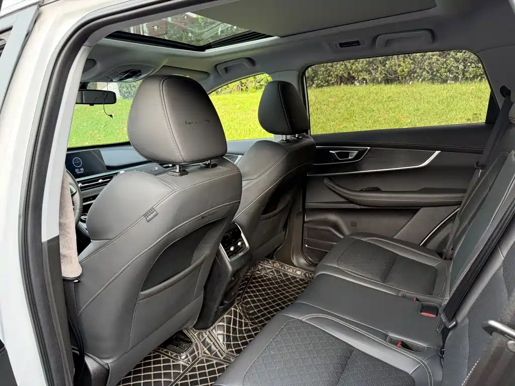 Chery Tiggo 8 — миниатюра 11
