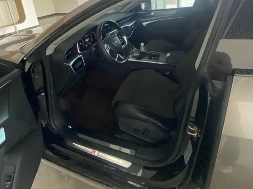 Audi A7L 2022 45 TFSI S-line