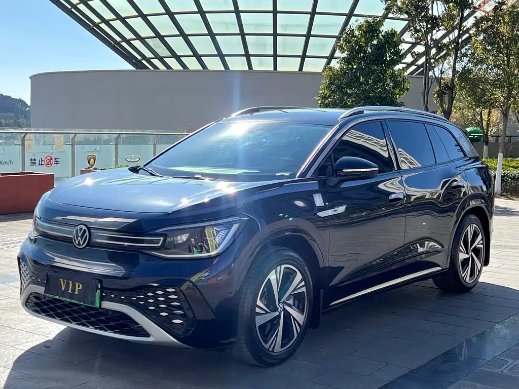 VOLKSWAGEN ID.6 CROZZ