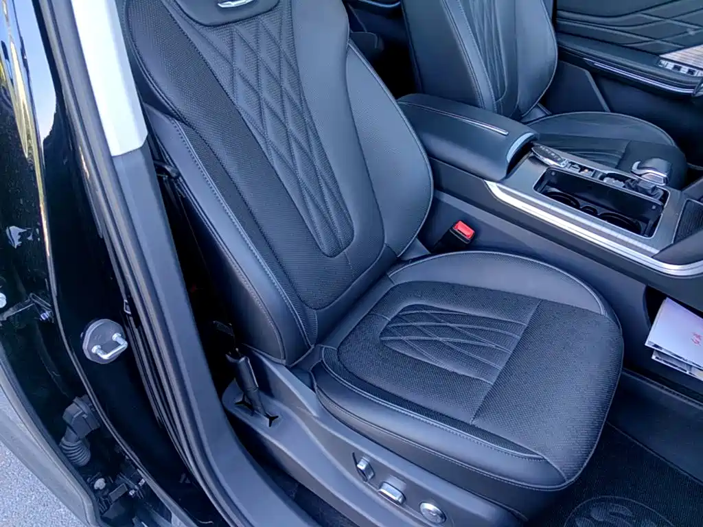Hongqi Hongqi HS7 PHEV — миниатюра 25