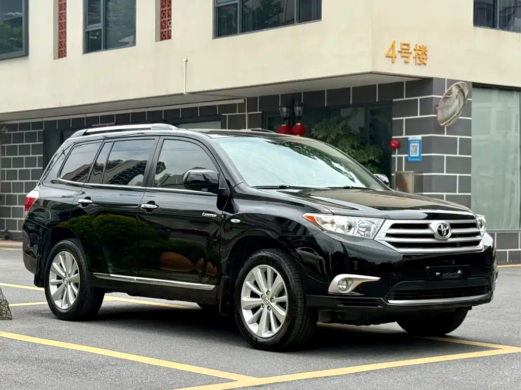 Toyota Highlander 2012 3.5L 7 мест