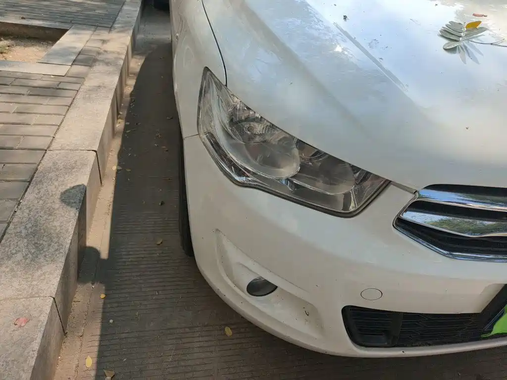Citroen Elysee — миниатюра 7