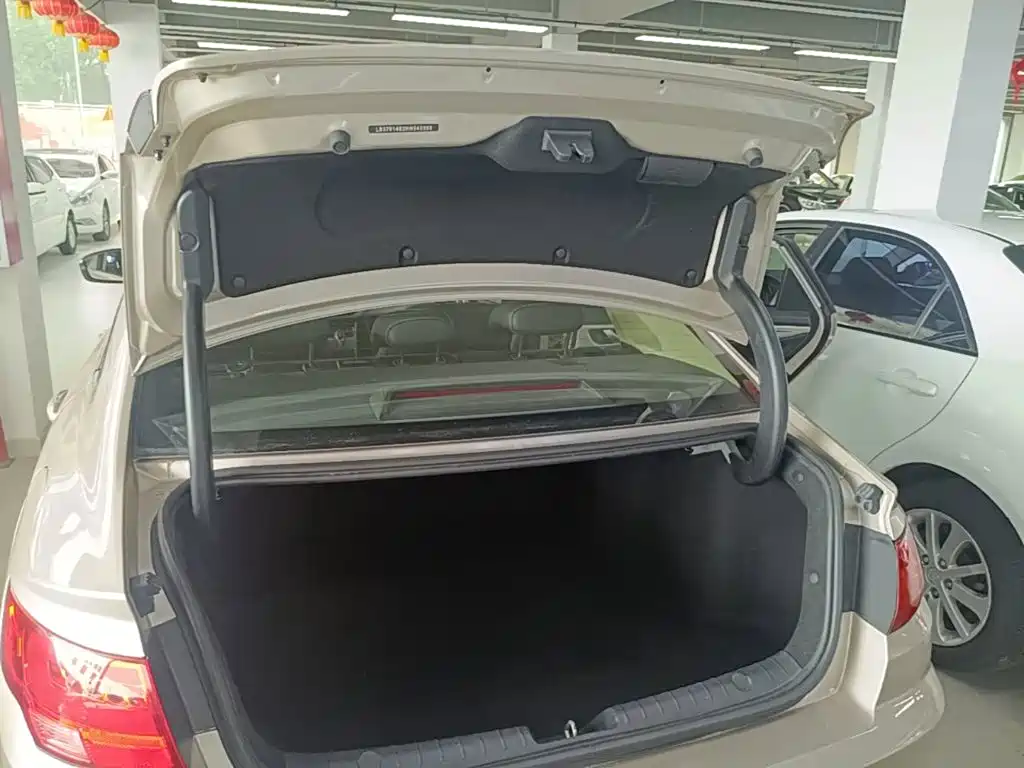 Geely Emgrand GL — миниатюра 19