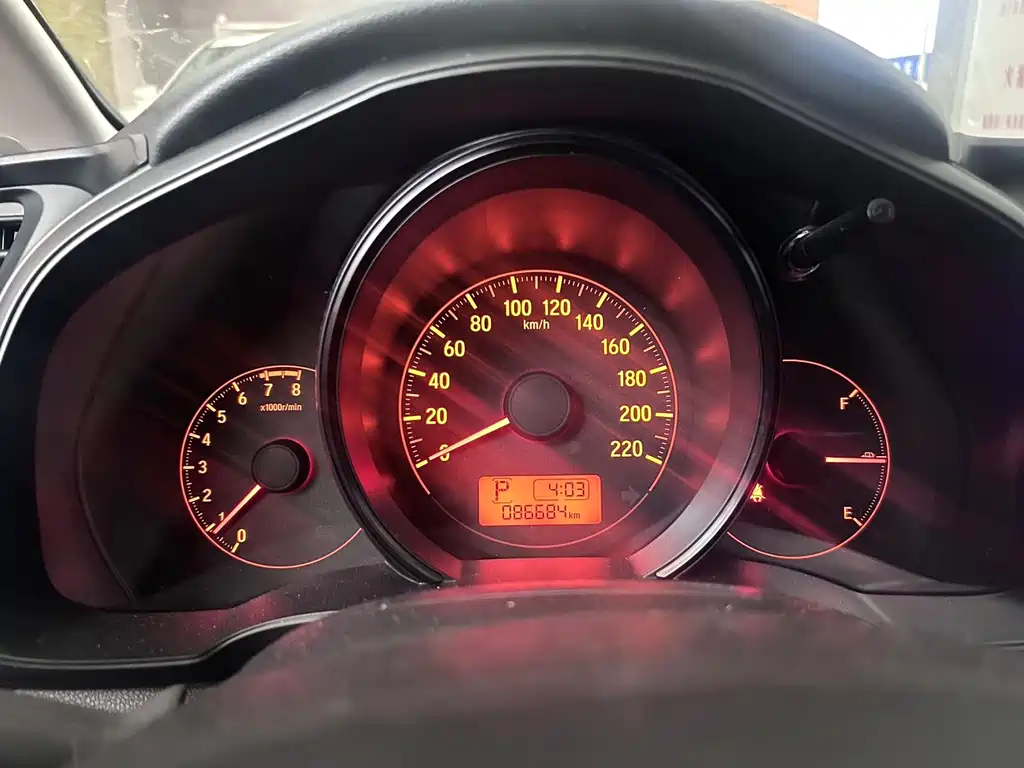 Honda Fit — миниатюра 6