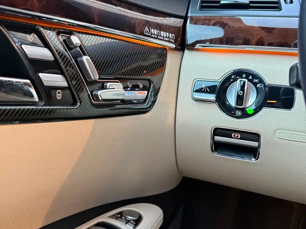 Mercedes-Benz S-Class — миниатюра 13
