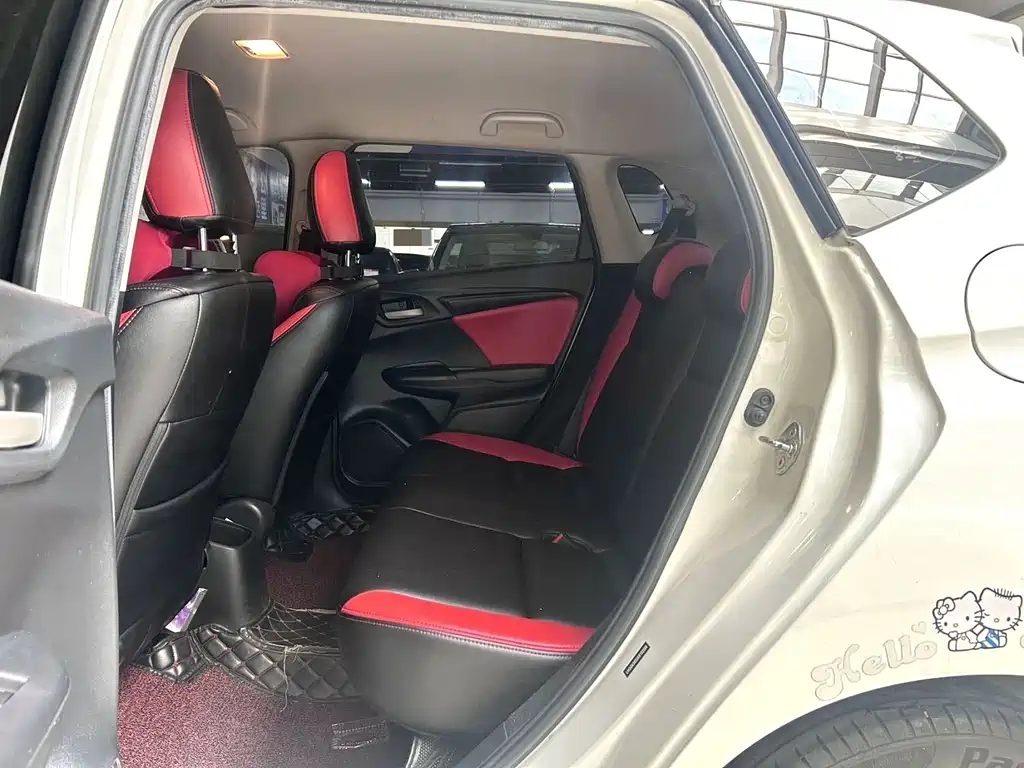 Honda Fit — миниатюра 5