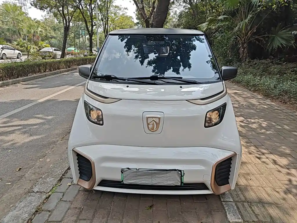 Baojun E200 — миниатюра 3